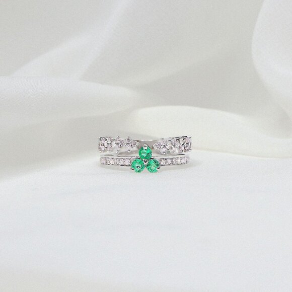 Emerald Sakura Ring - Picture 8 of 8